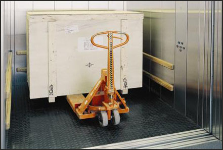 載貨電梯01